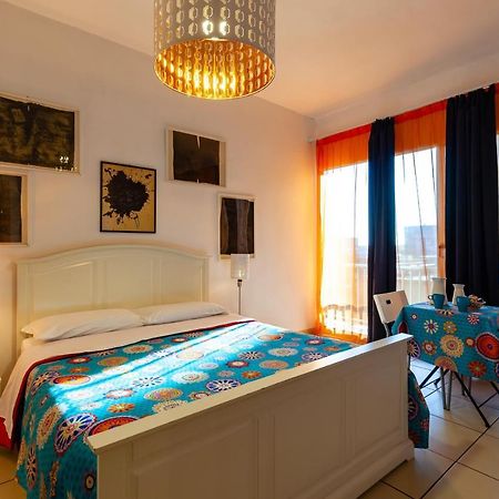 Marina Resart Rooms & Suite Naples Luaran gambar