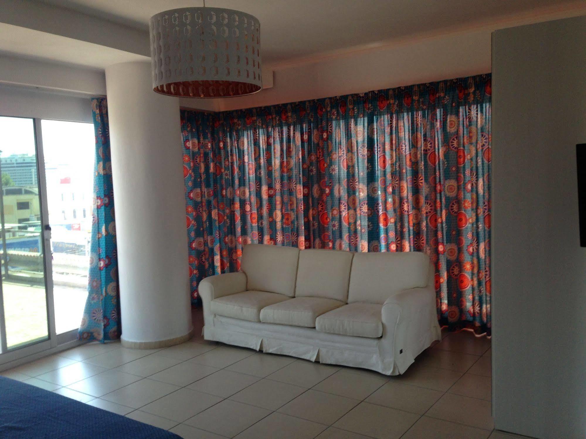 Marina Resart Rooms & Suite Naples Luaran gambar
