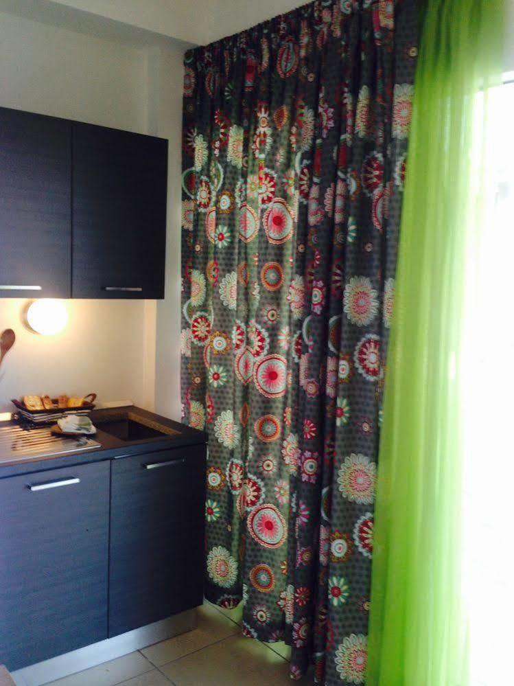 Marina Resart Rooms & Suite Naples Luaran gambar