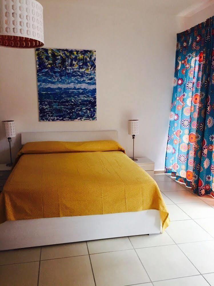 Marina Resart Rooms & Suite Naples Luaran gambar