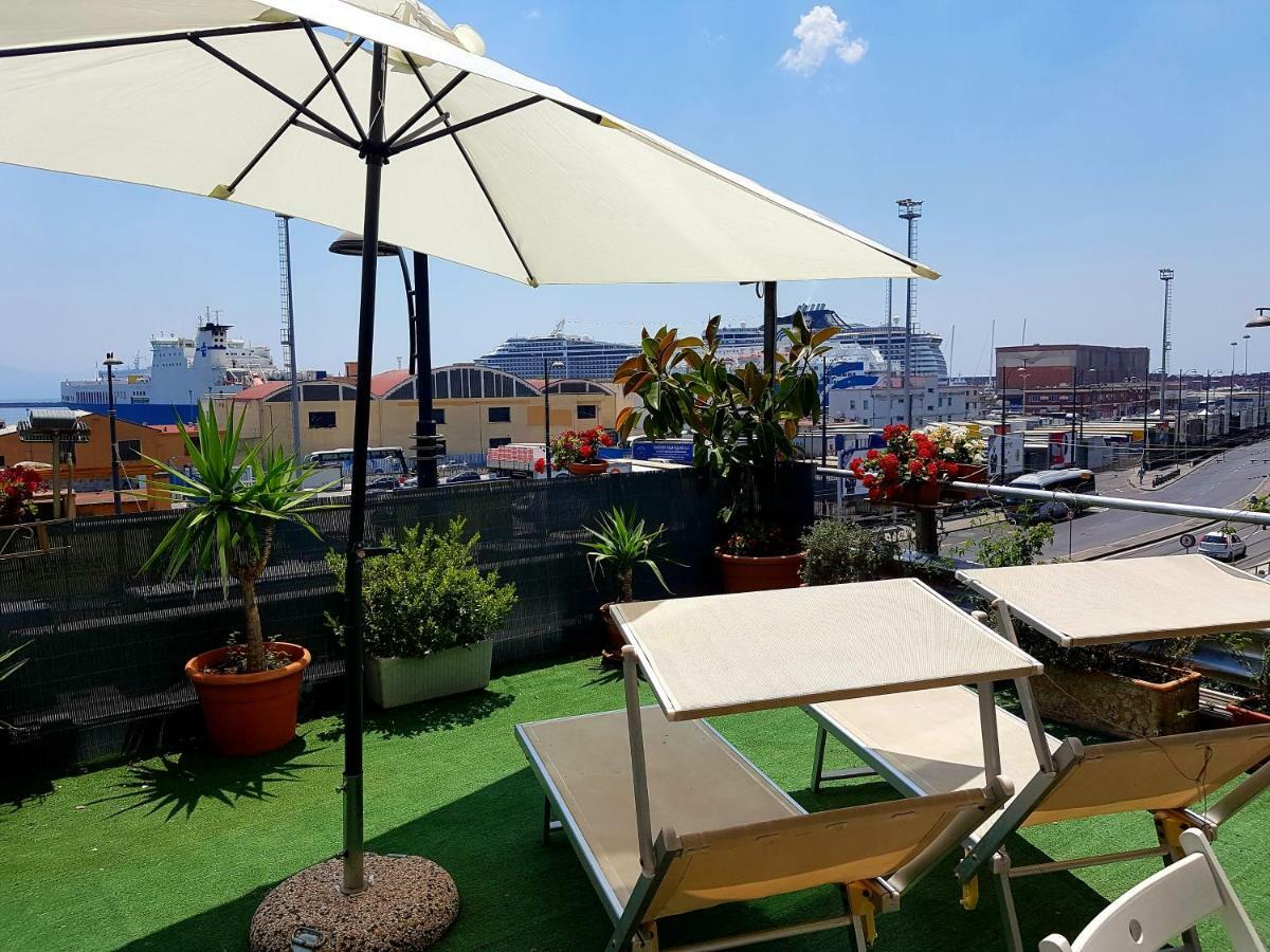 Marina Resart Rooms & Suite Naples Luaran gambar